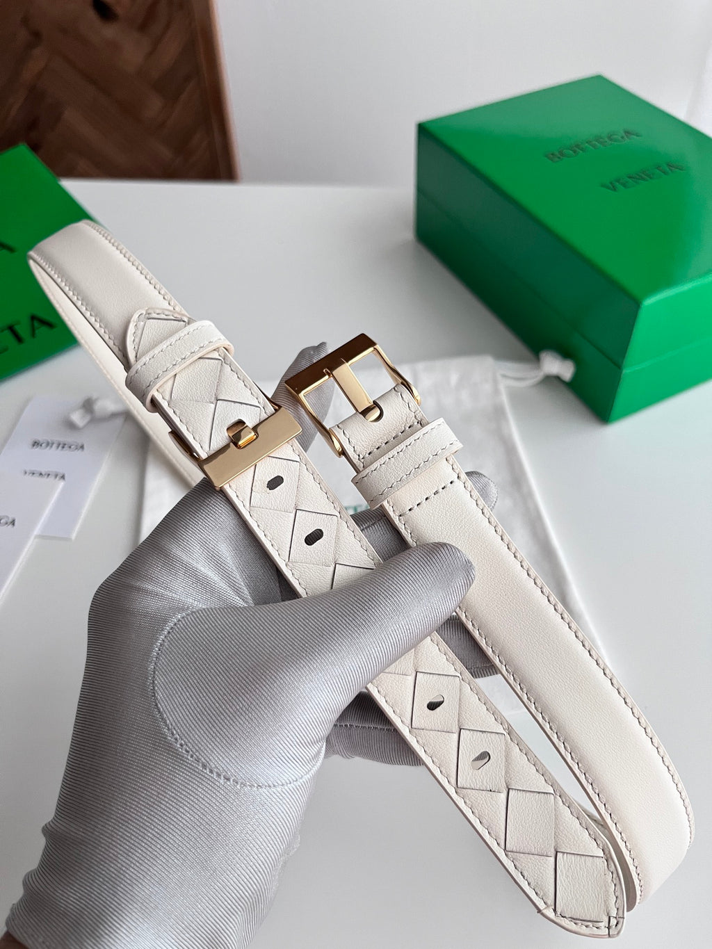 Bottega Veneta 836927V4R451019 Silver & Green Designer Watch - detail image 3