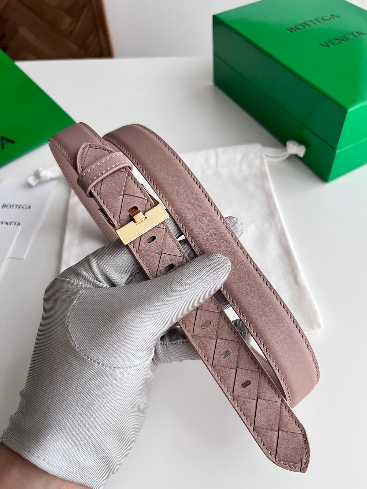 Bottega Veneta 836927V4R451019 Silver & Green Designer Watch Edition 5 - detail image 2