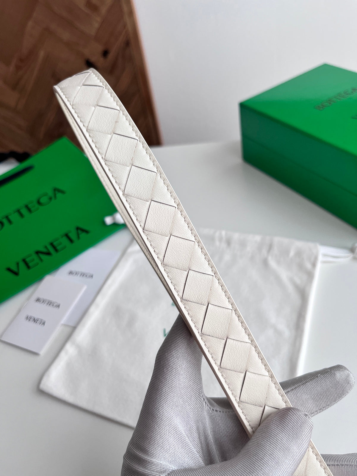 Bottega Veneta BV2025 Silver & Green Designer Watch Edition 4 - detail image 5