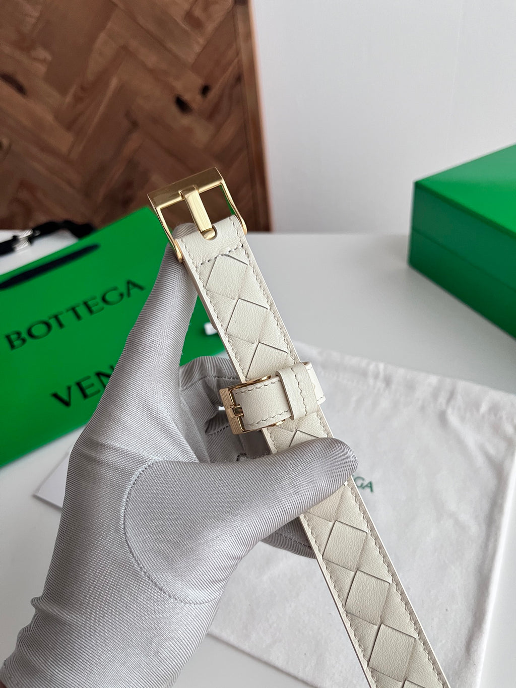 Bottega Veneta BV2025 Silver & Green Designer Watch Edition 3 - detail image 3