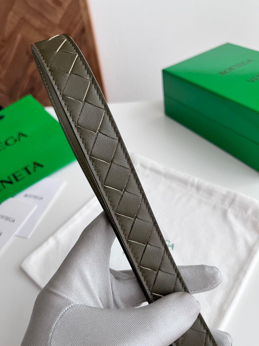 Bottega Veneta BV2025 Silver & Green Designer Watch Edition 2 - detail image 5