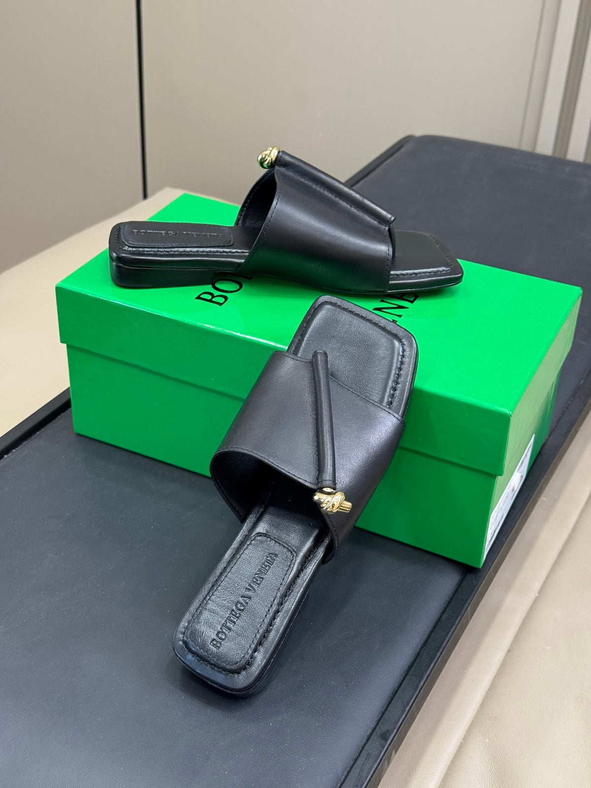 Bottega Veneta Green Slides EU 35-41 Edition 2 - detail image 4