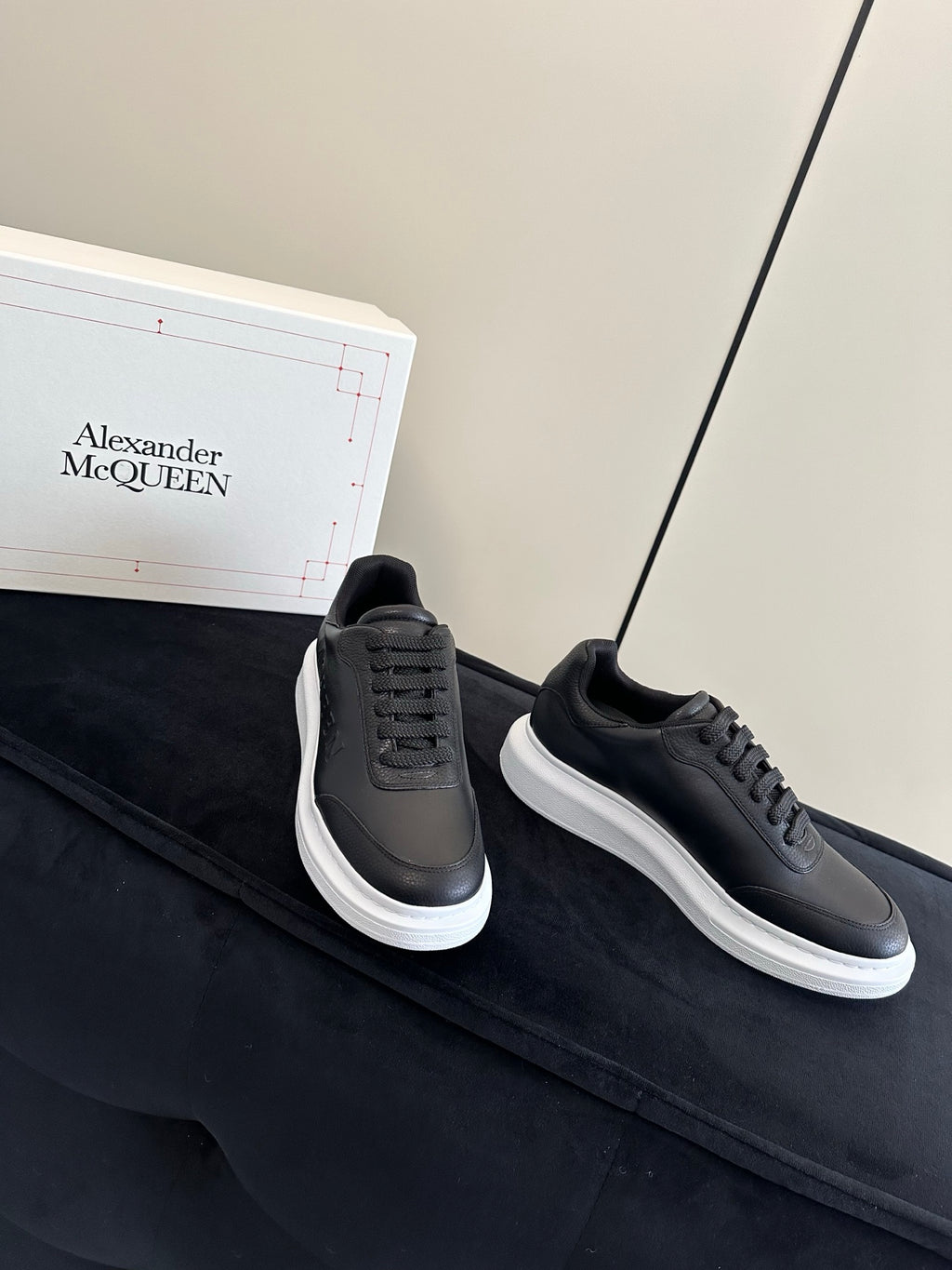 Alexander McQueen Black Sneakers EU 35-44 Edition 5 - detail image 2