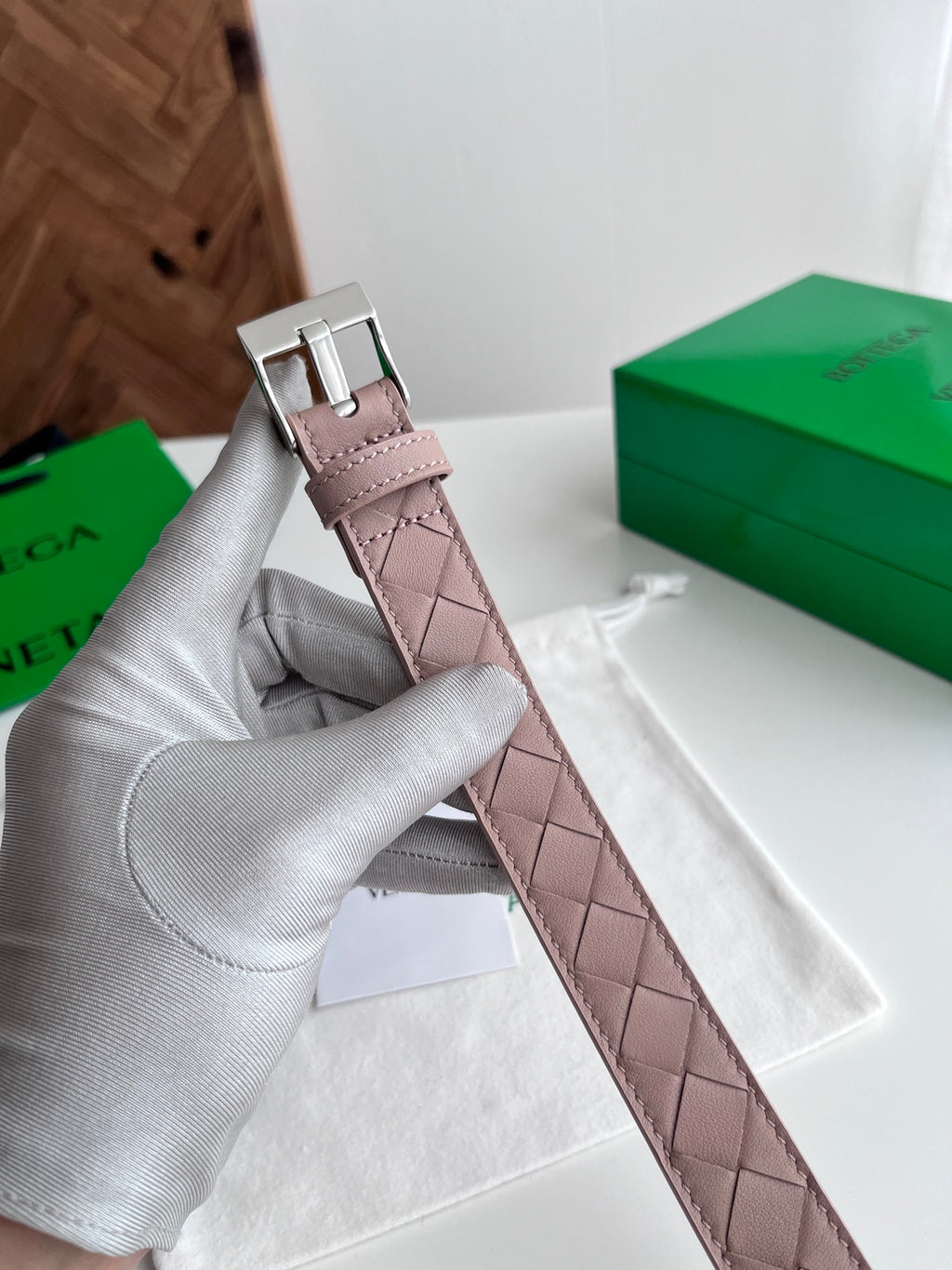 Bottega Veneta 799048V4R439104 Pink & Gold Designer Watch - detail image 3