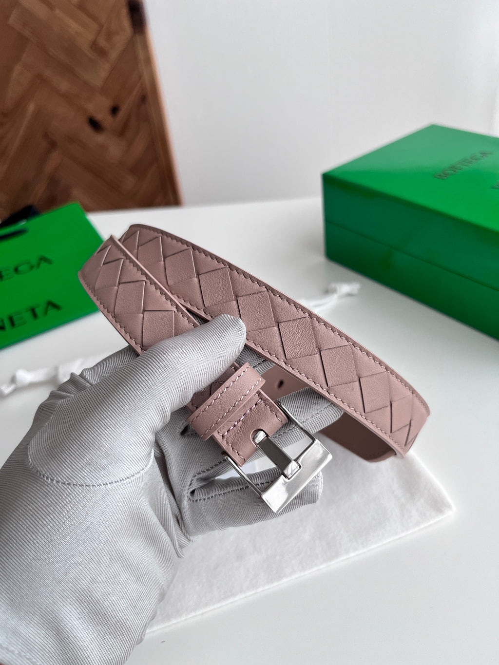 Bottega Veneta 799048V4R439104 Pink & Gold Designer Watch - detail image 2
