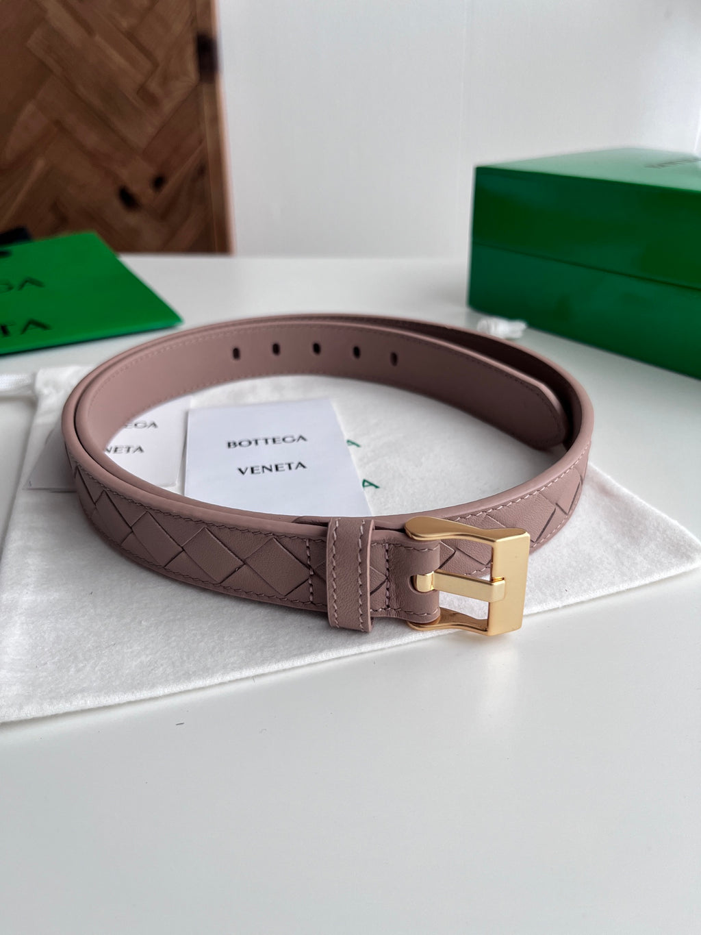 Bottega Veneta 799048V4R439104 Pink Designer Watch