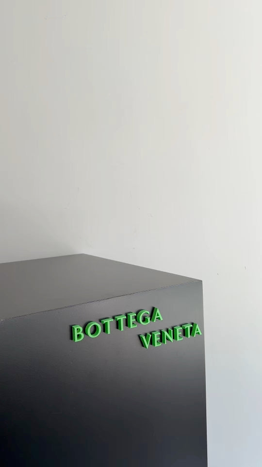Bottega Veneta Black Designer Handbag Edition 574
