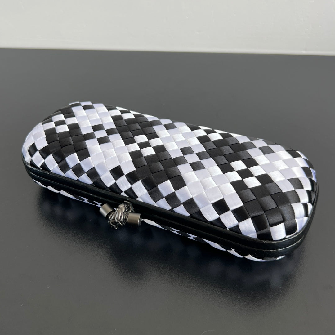 Bottega Veneta 25X10X5 Black Designer Handbag - detail image 4