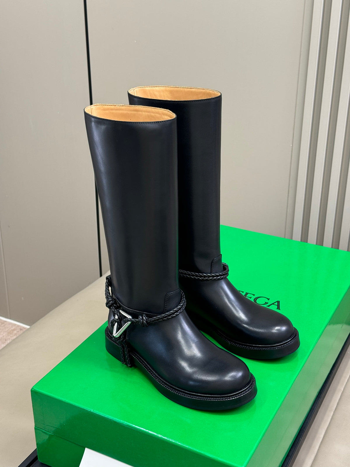 Bottega Veneta Black & Green Boots EU 35-41 Edition 2 - detail image 2