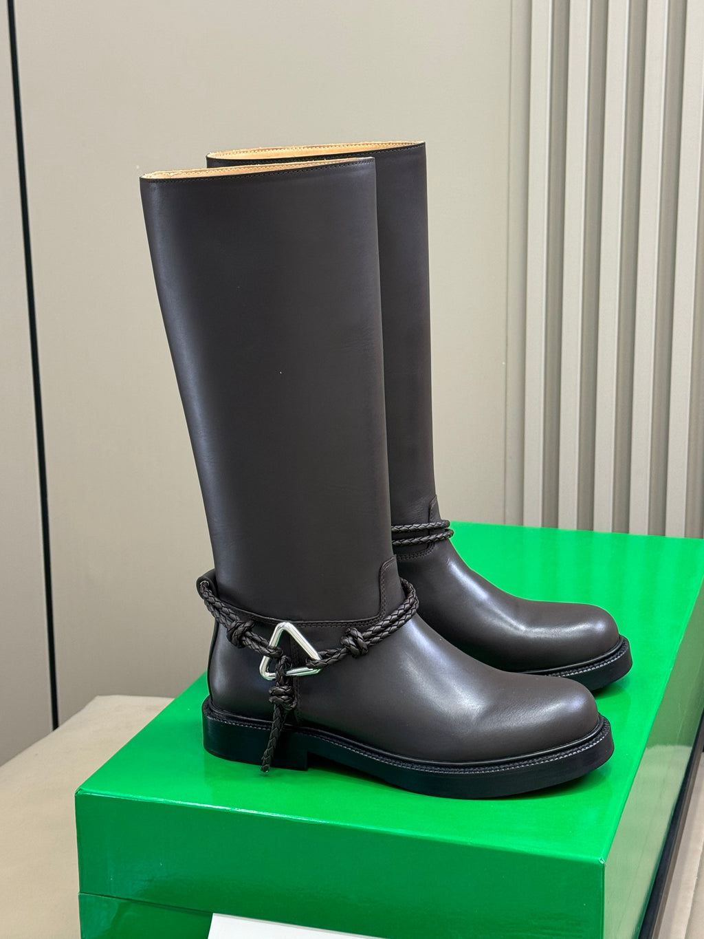 Bottega Veneta Black & Green Designer Shoes EU 35-41 Edition 8
