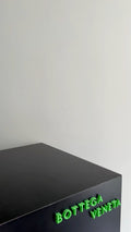 Bottega Veneta Black Designer Handbag Edition 525