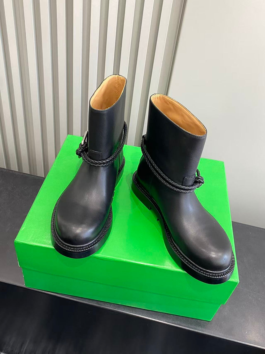 Bottega Veneta Black & Green Boots EU 35-42 Edition 2 - detail image 5
