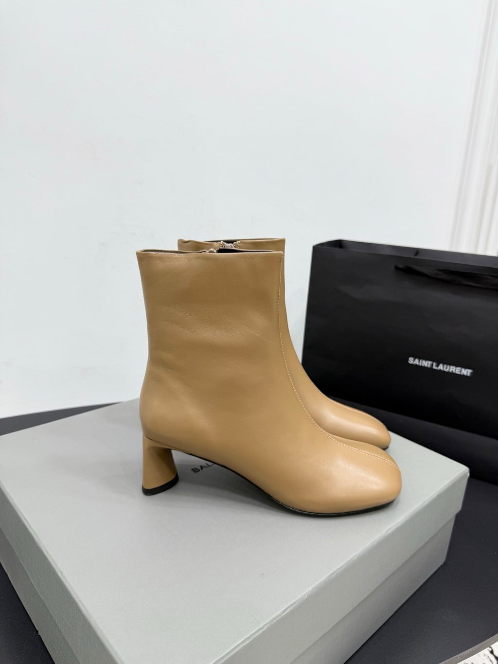 Balenciaga Black & Rose Gold Designer Shoes EU 35-41 Edition 7 - detail image 2