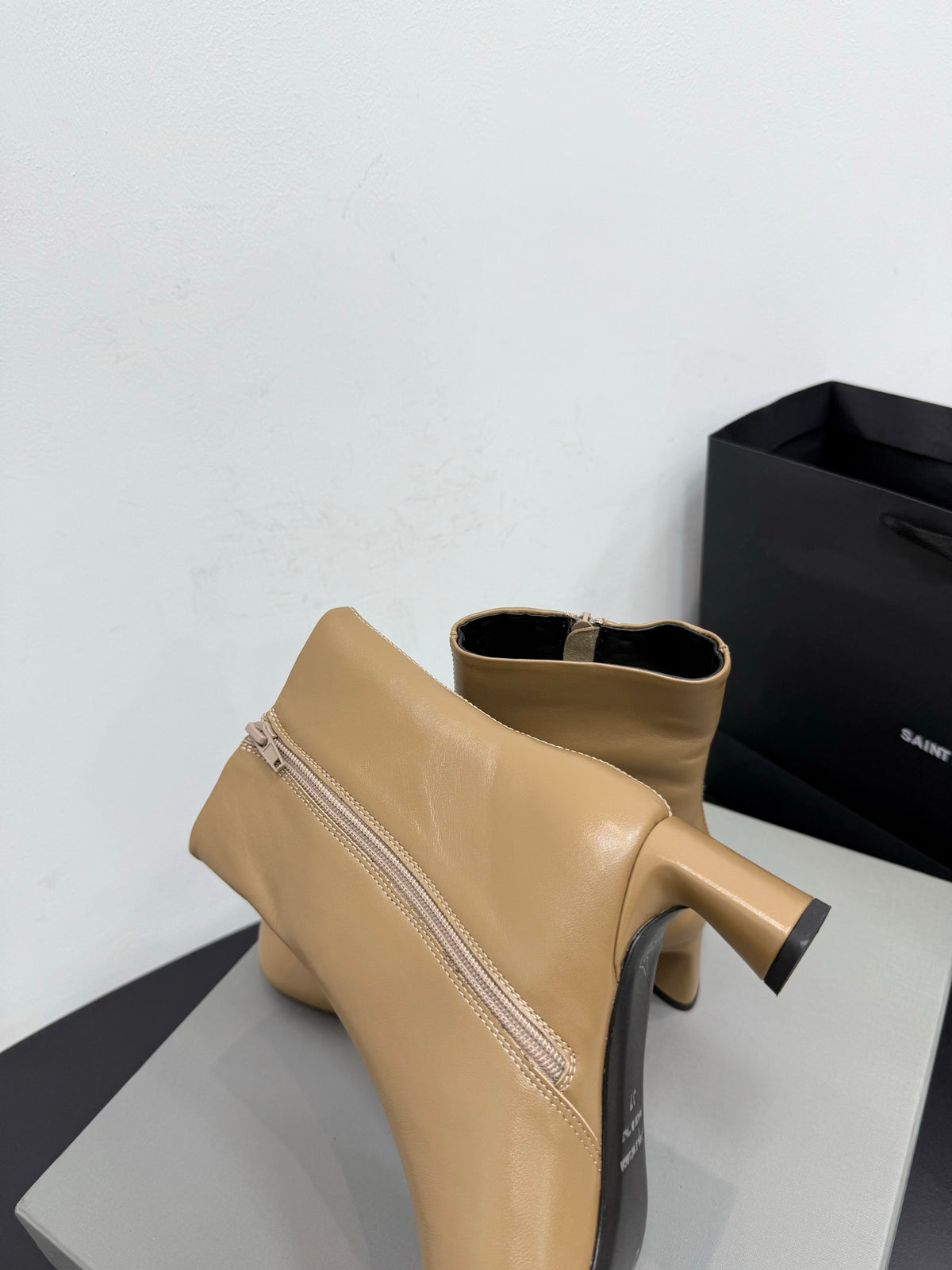 Balenciaga Black & Rose Gold Designer Shoes EU 35-41 Edition 7 - detail image 8