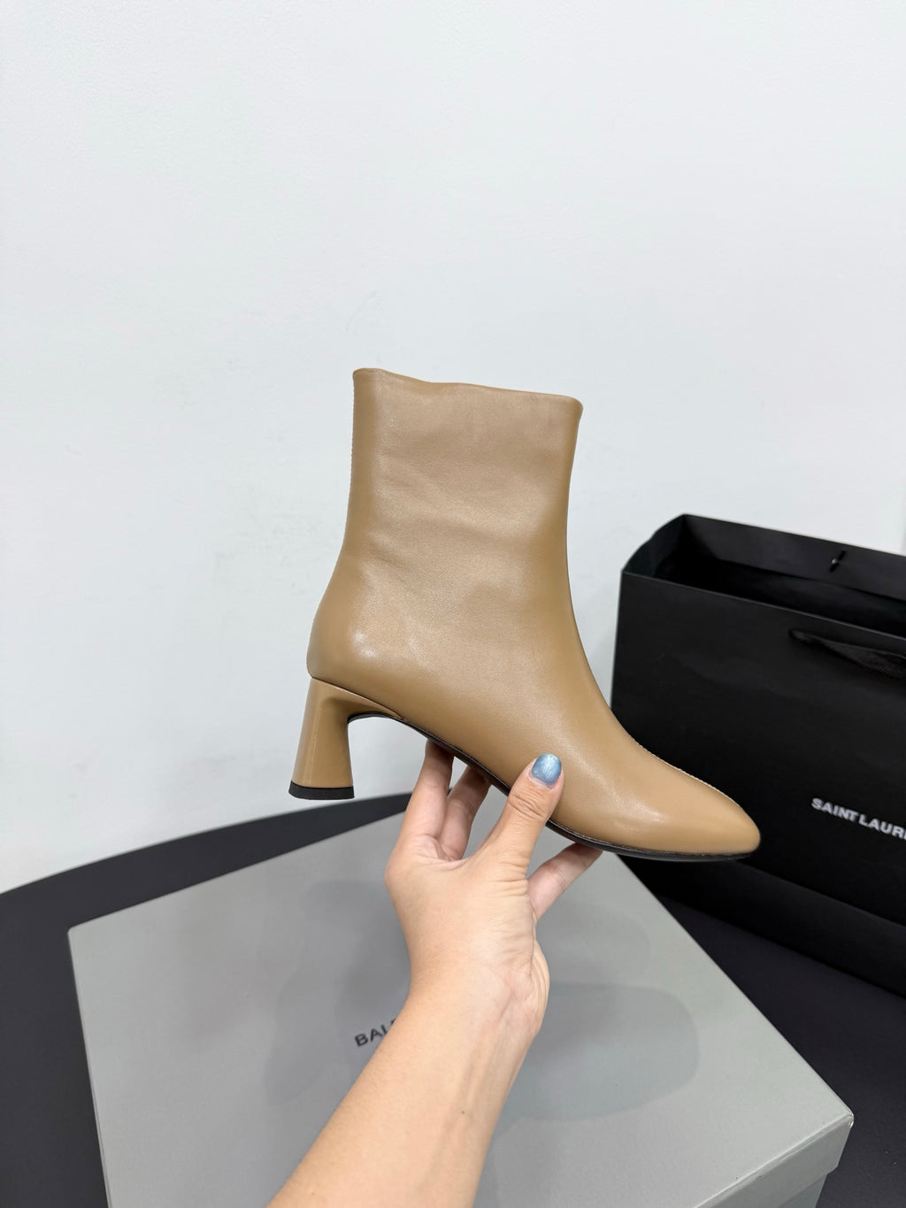 Balenciaga Black & Rose Gold Designer Shoes EU 35-41 Edition 7 - detail image 5