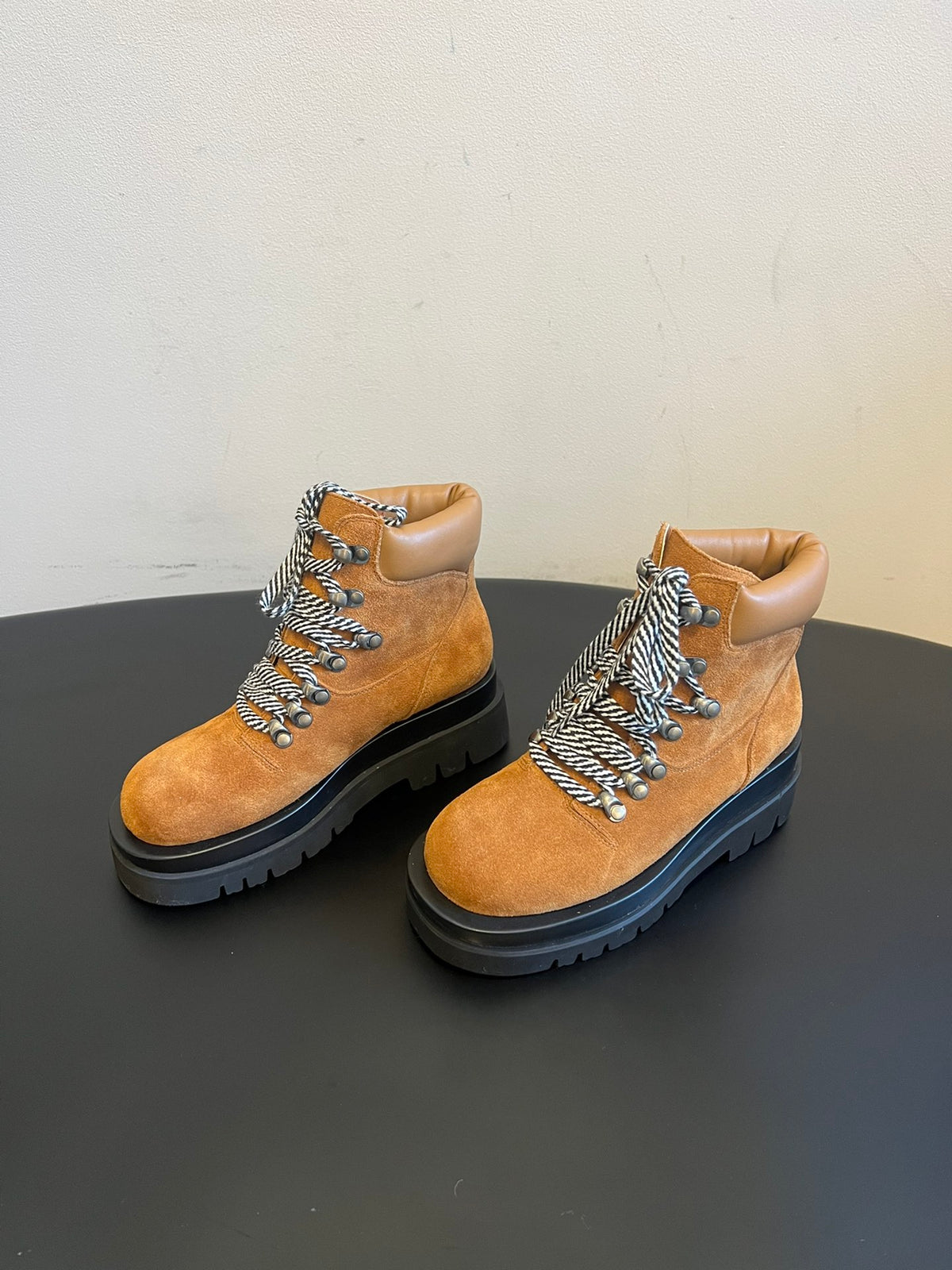 Bottega Veneta Black & Orange Boots EU 35-41 - detail image 2