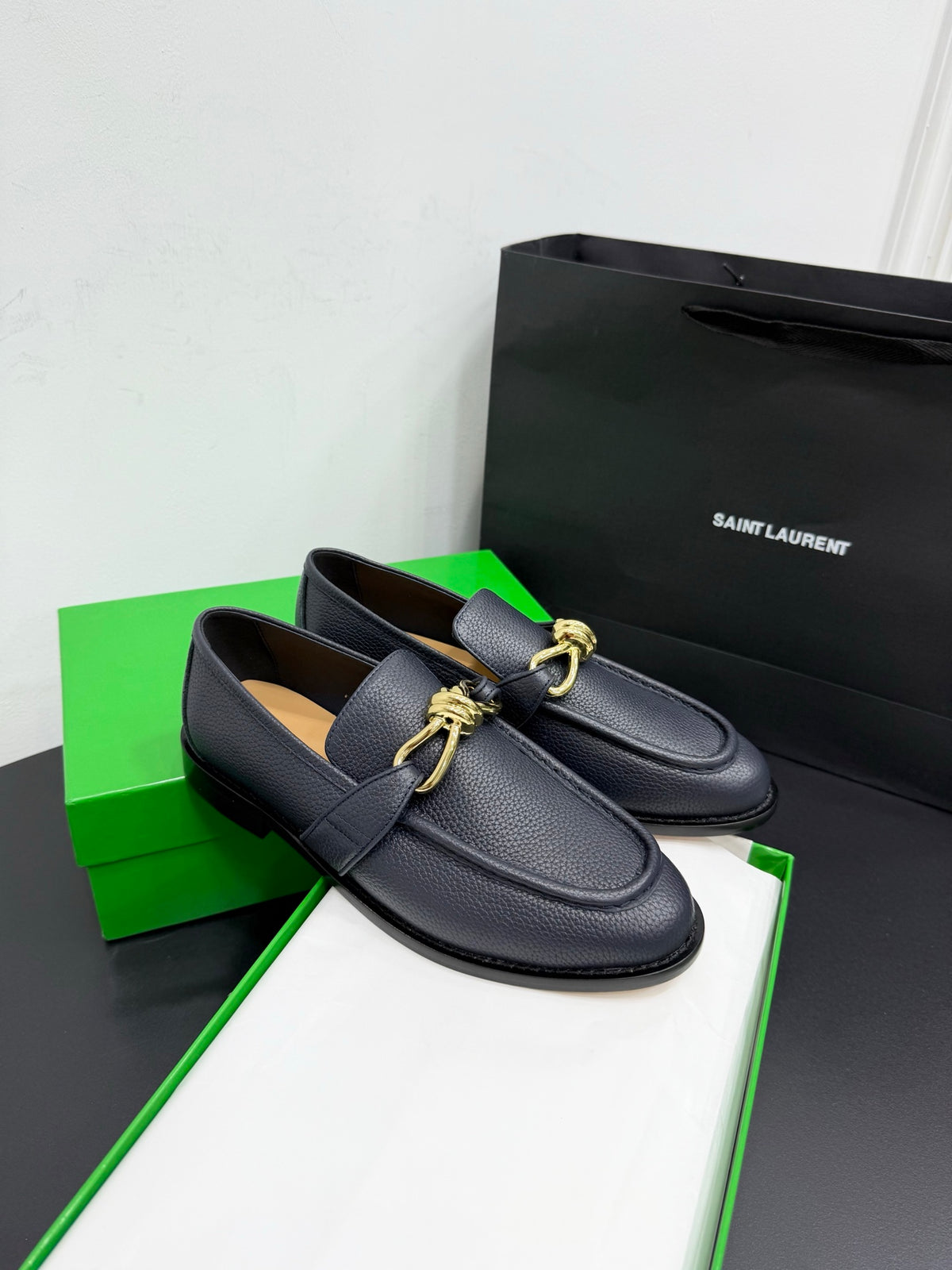 Bottega Veneta 40.41.42 Black & Green Loafers EU 35-42 Edition 8 - detail image 2