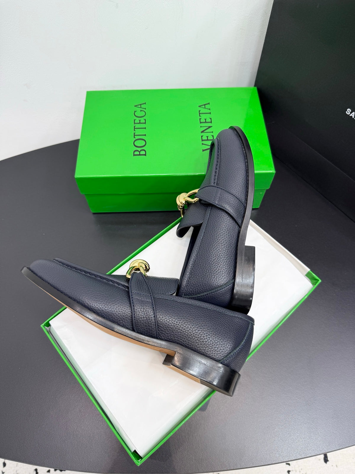 Bottega Veneta 40.41.42 Black & Green Loafers EU 35-42 Edition 8 - detail image 4