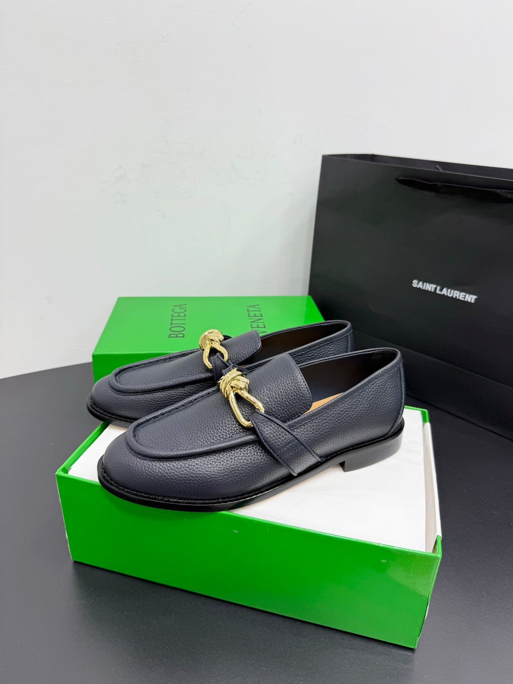 Bottega Veneta 40.41.42 Black & Green Loafers EU 35-42 Edition 8 - detail image 3