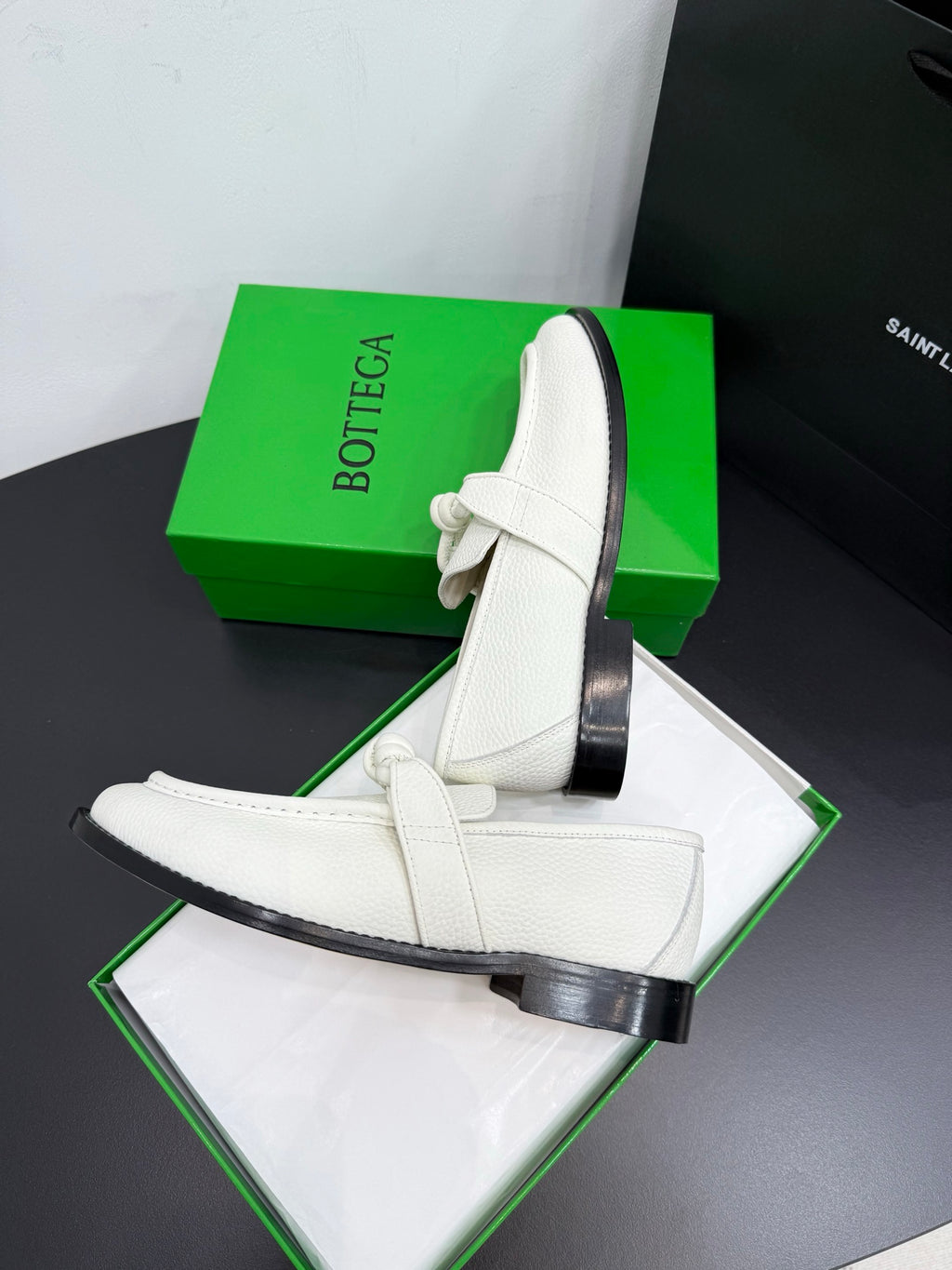 Bottega Veneta 40.41.42 Black & Green Loafers EU 35-42 Edition 6 - detail image 4