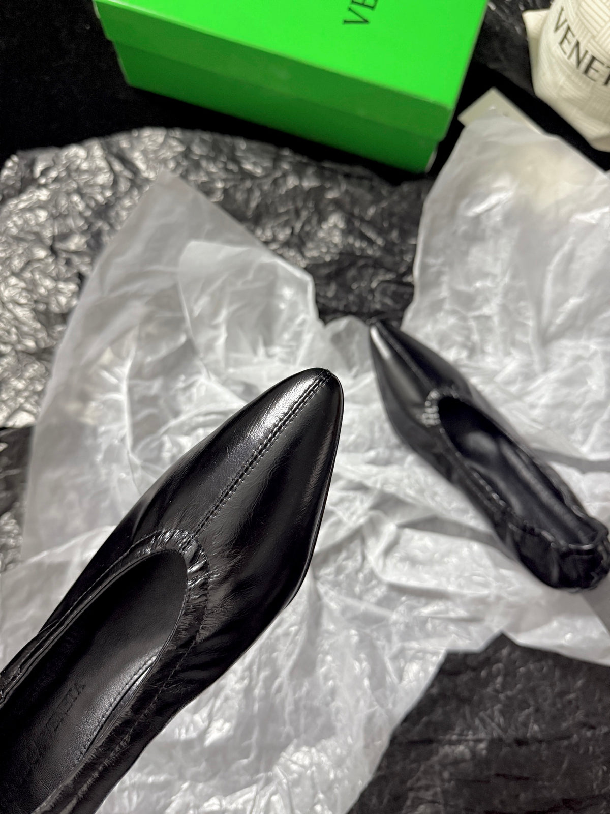 Bottega Veneta 40.41.42 Black & Green Heels EU 35-39 - detail image 5