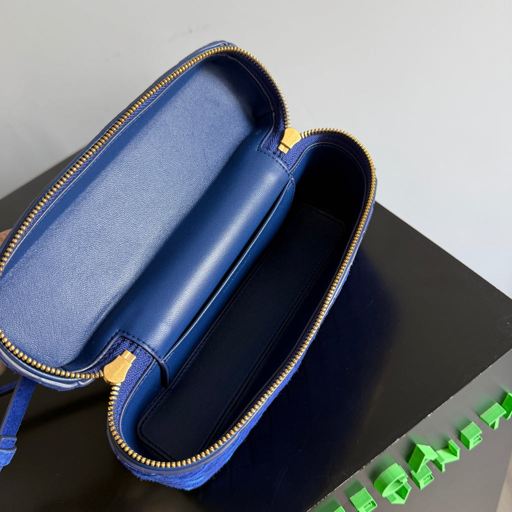 Bottega Veneta 789109 Blue Designer Handbag - detail image 9