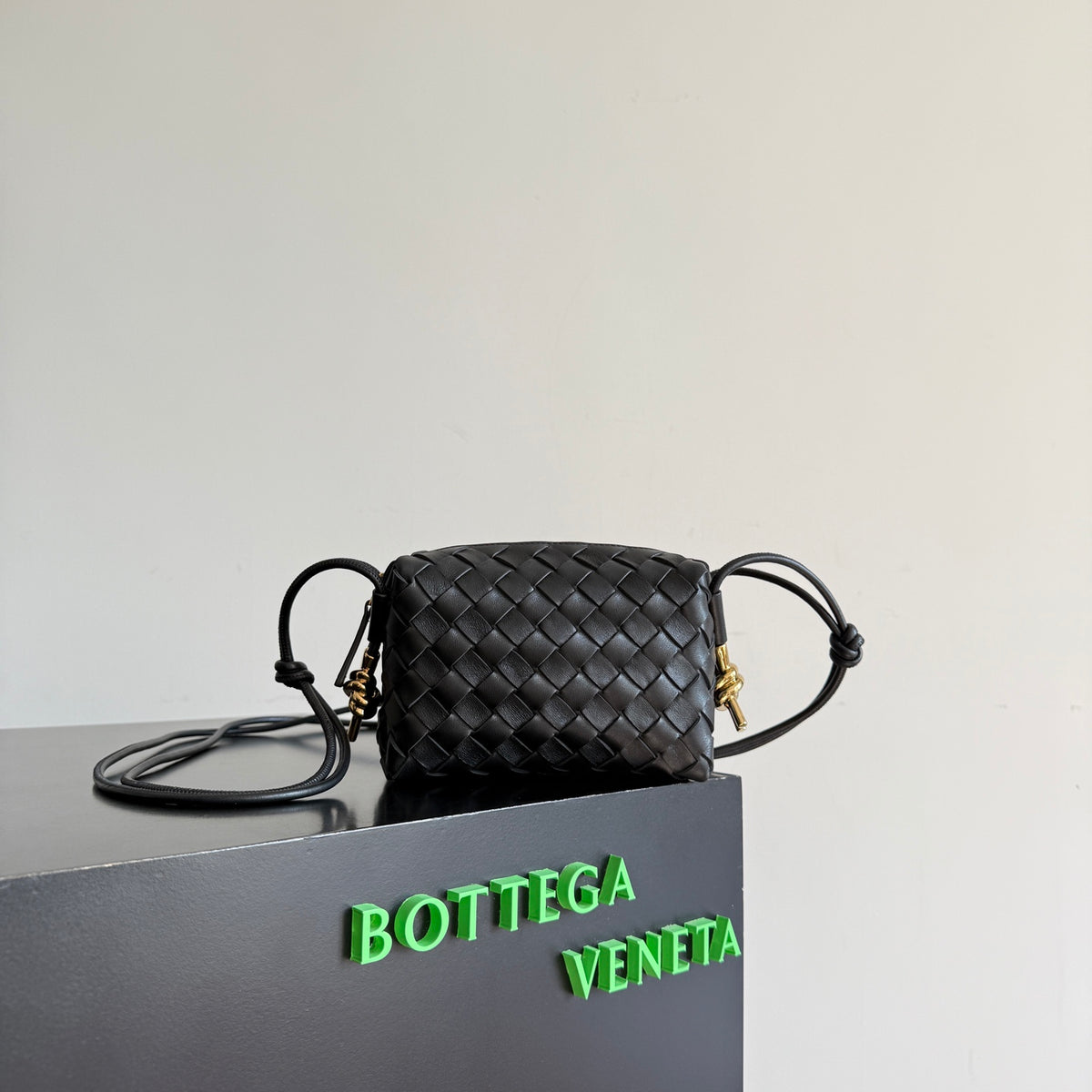 Bottega Veneta 736125 Black Mini Bag