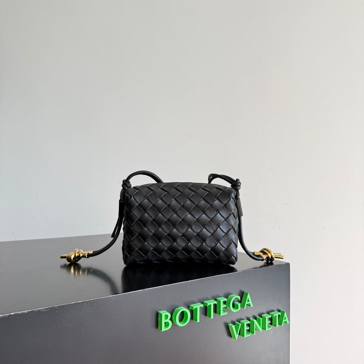 Bottega Veneta 736125 Black Mini Bag - detail image 2