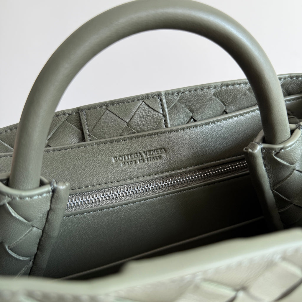 Bottega Veneta 743568 Black Designer Handbag Edition 2 - detail image 7