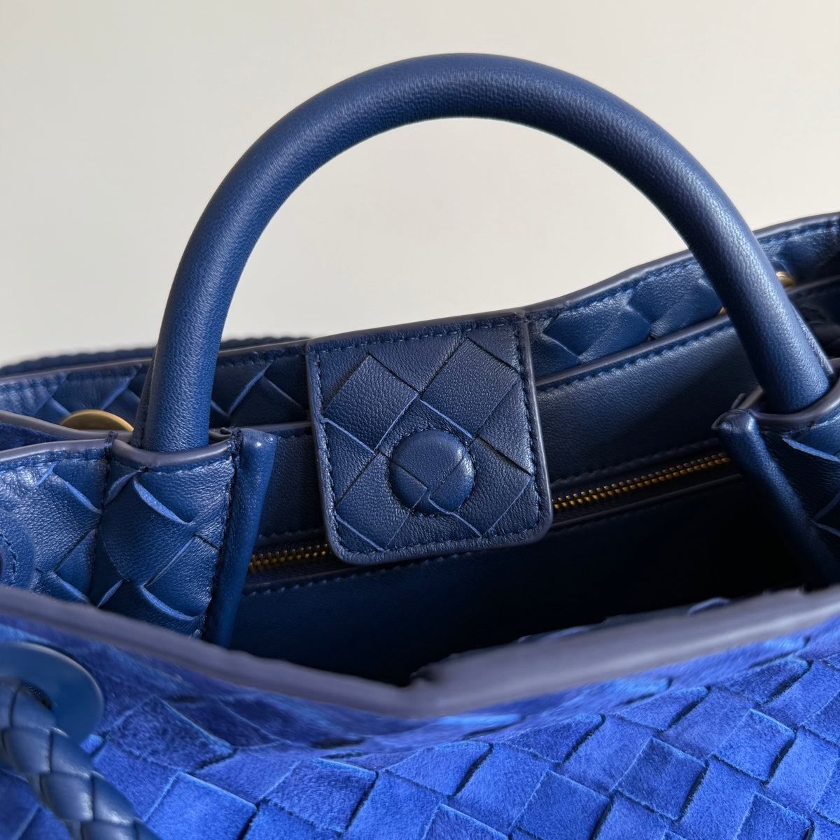 Bottega Veneta 743568 Blue Designer Handbag - detail image 7