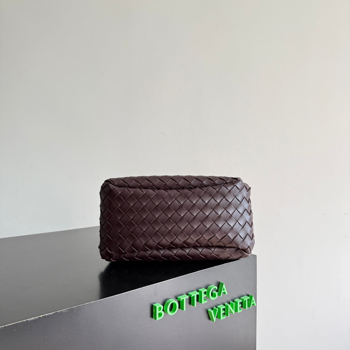 Bottega Veneta 854248 Black Designer Handbag - detail image 4