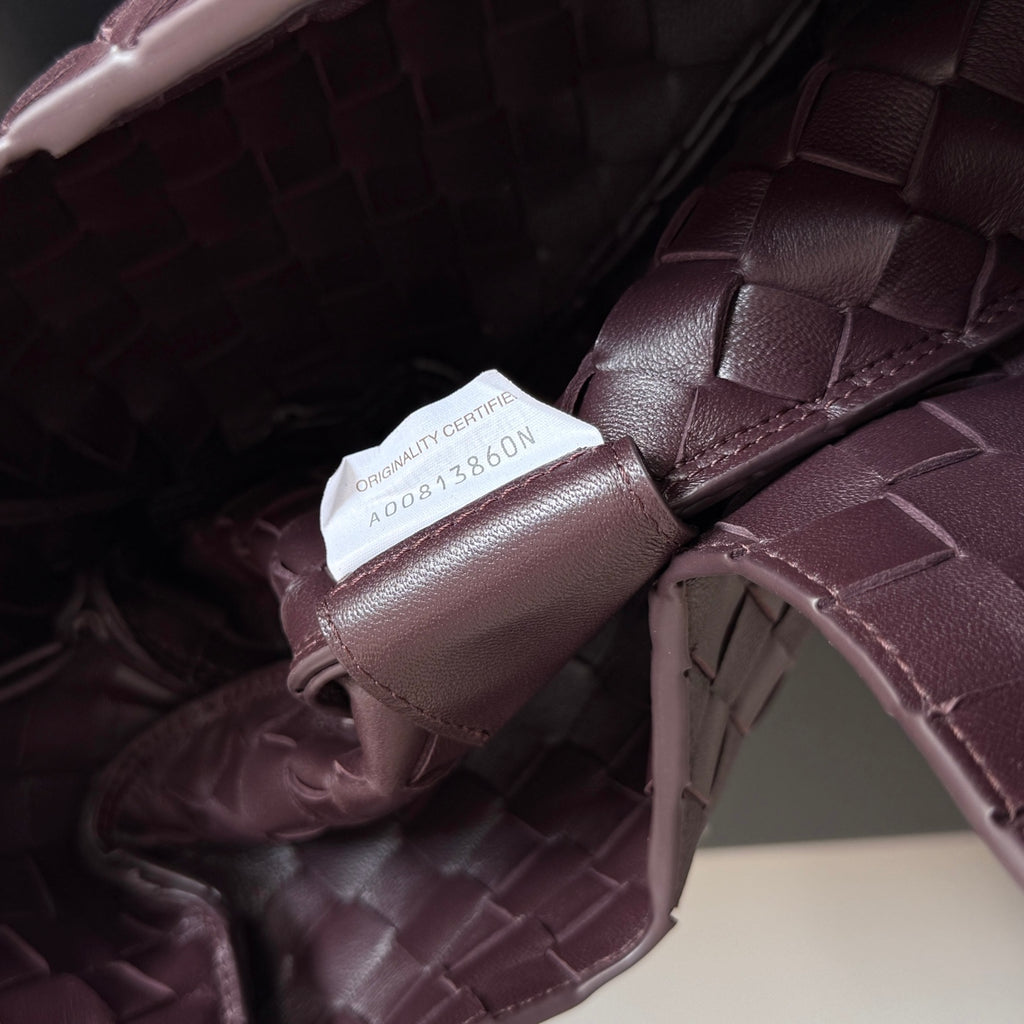 Bottega Veneta 854248 Black Designer Handbag - detail image 9