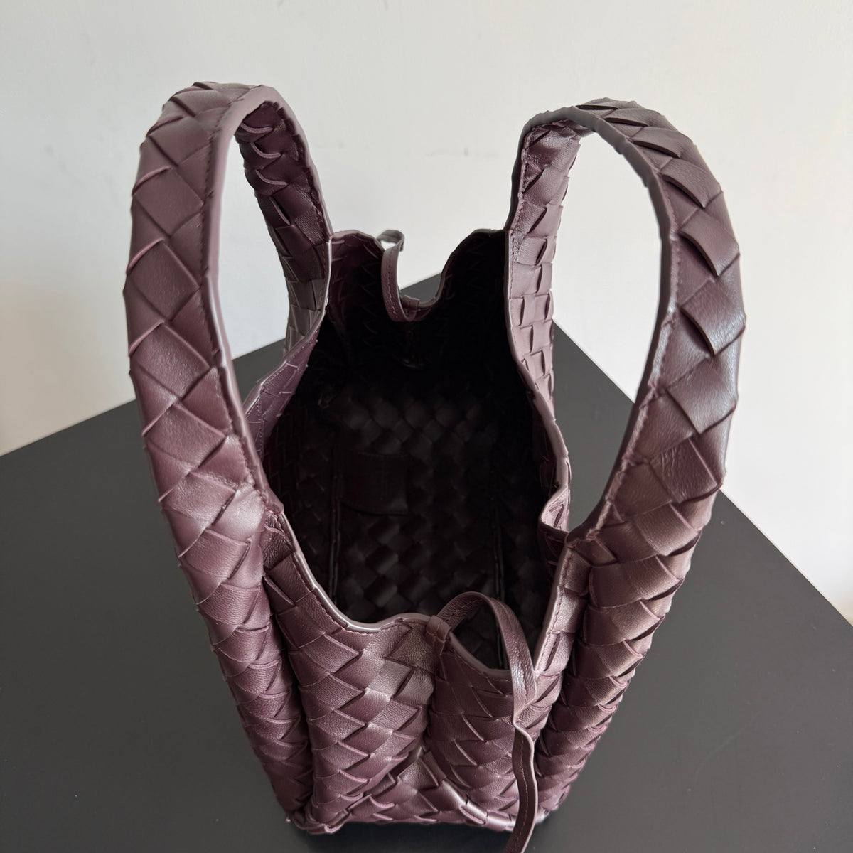 Bottega Veneta 854248 Black Designer Handbag - detail image 6