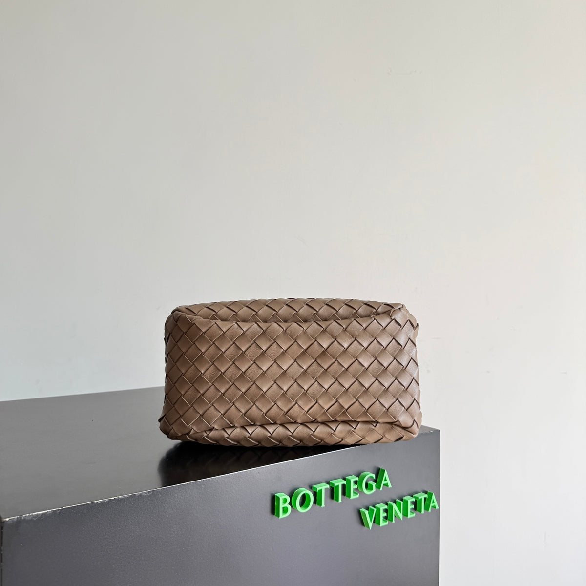 Bottega Veneta 854248 Brown Designer Handbag - detail image 4