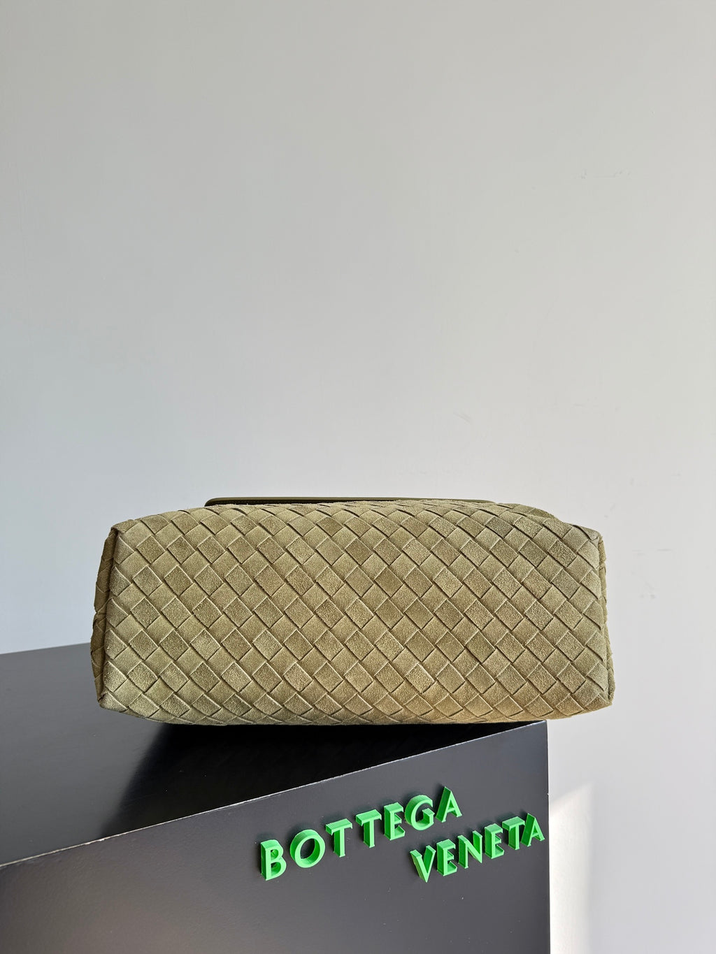 Bottega Veneta 807715 Olive Green Designer Handbag - detail image 4