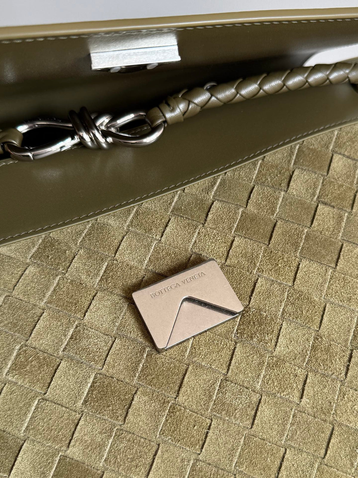 Bottega Veneta 807715 Olive Green Designer Handbag - detail image 6