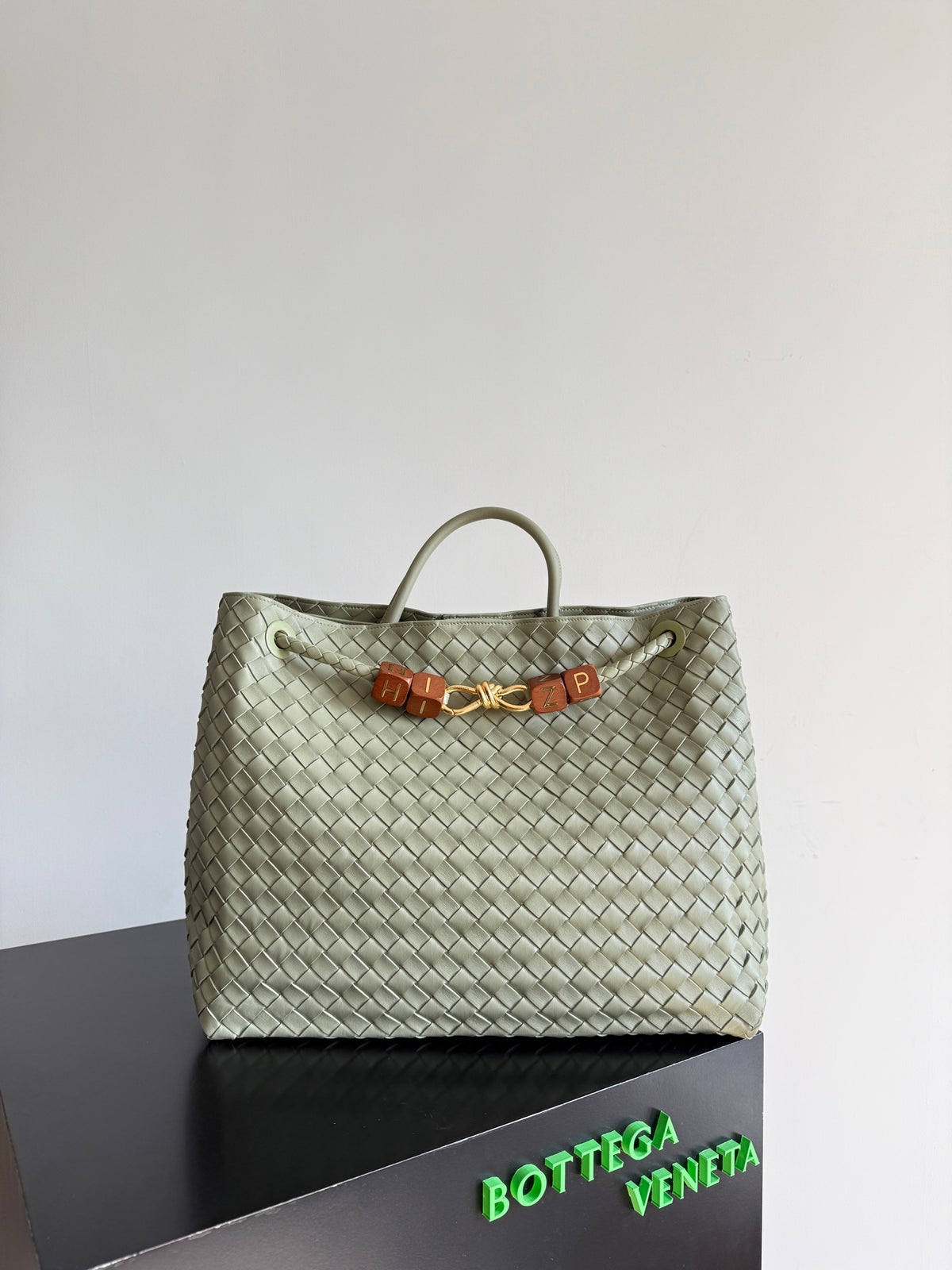 Bottega Veneta 743575 Black Designer Handbag Edition 6 - detail image 3