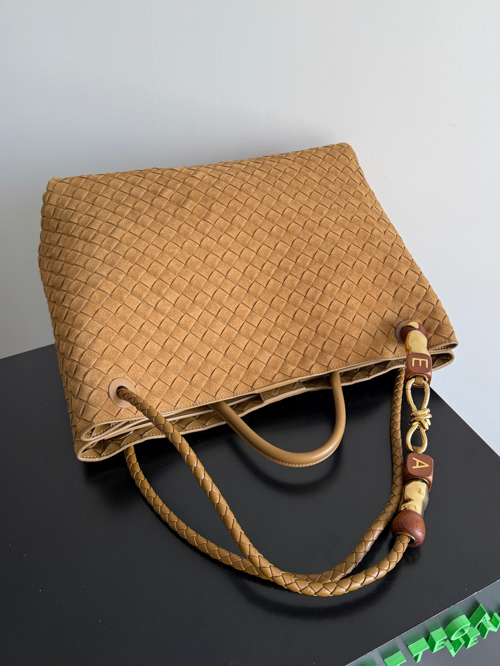 Bottega Veneta 743575 Black & Orange Designer Handbag - detail image 2