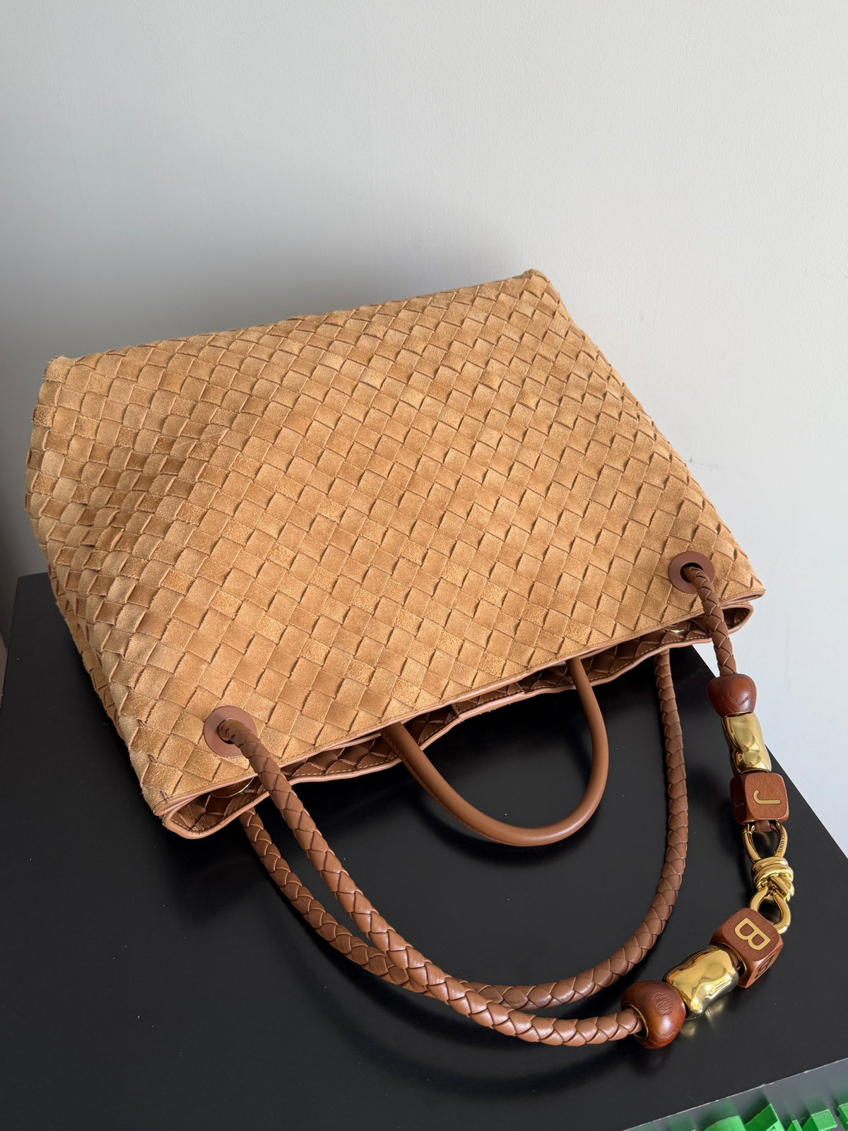 Bottega Veneta 743575 Rose Gold Designer Handbag - detail image 2