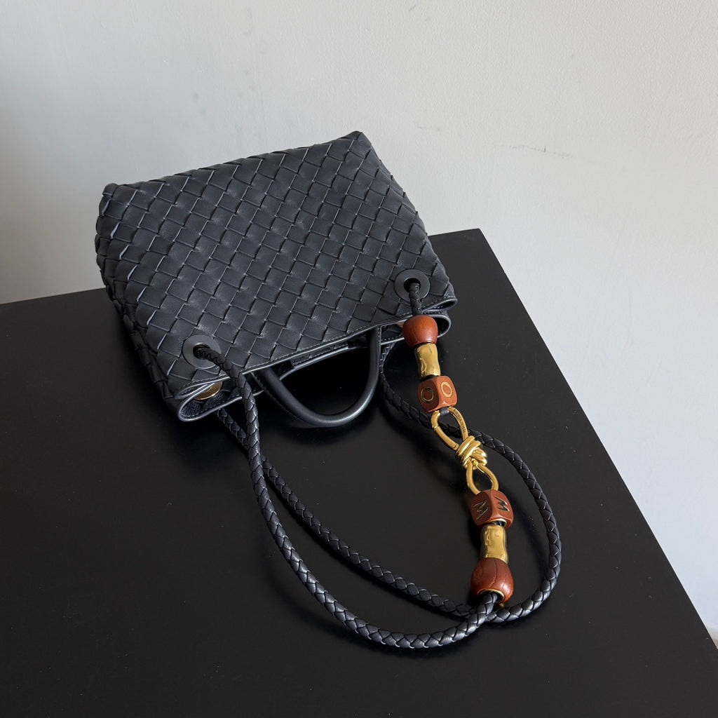 Bottega Veneta 743568 Black Designer Handbag Edition 6 - detail image 2