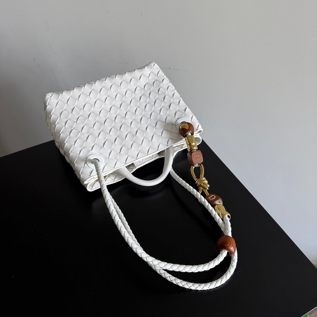 Bottega Veneta 743568 White Designer Handbag - detail image 2