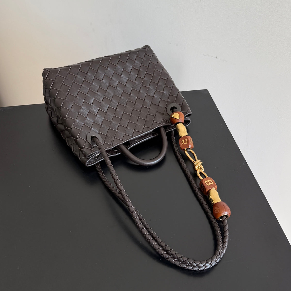 Bottega Veneta 743568 Brown Designer Handbag - detail image 2