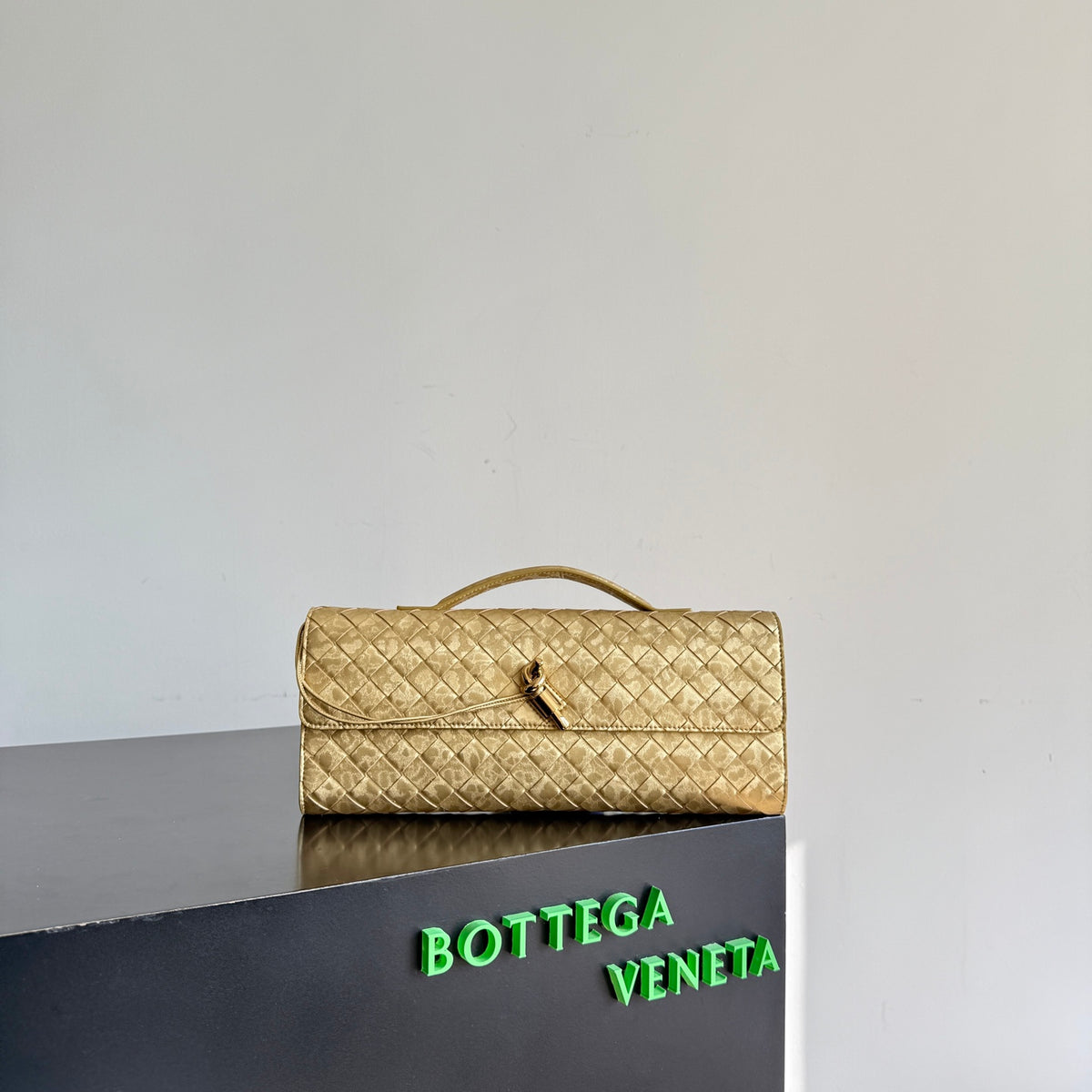 Bottega Veneta 741511 Silver Designer Handbag