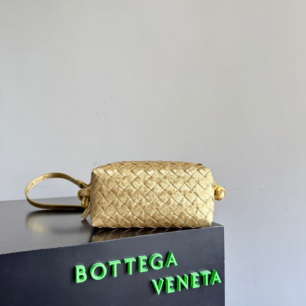 Bottega Veneta 844285 Silver Designer Handbag - detail image 3