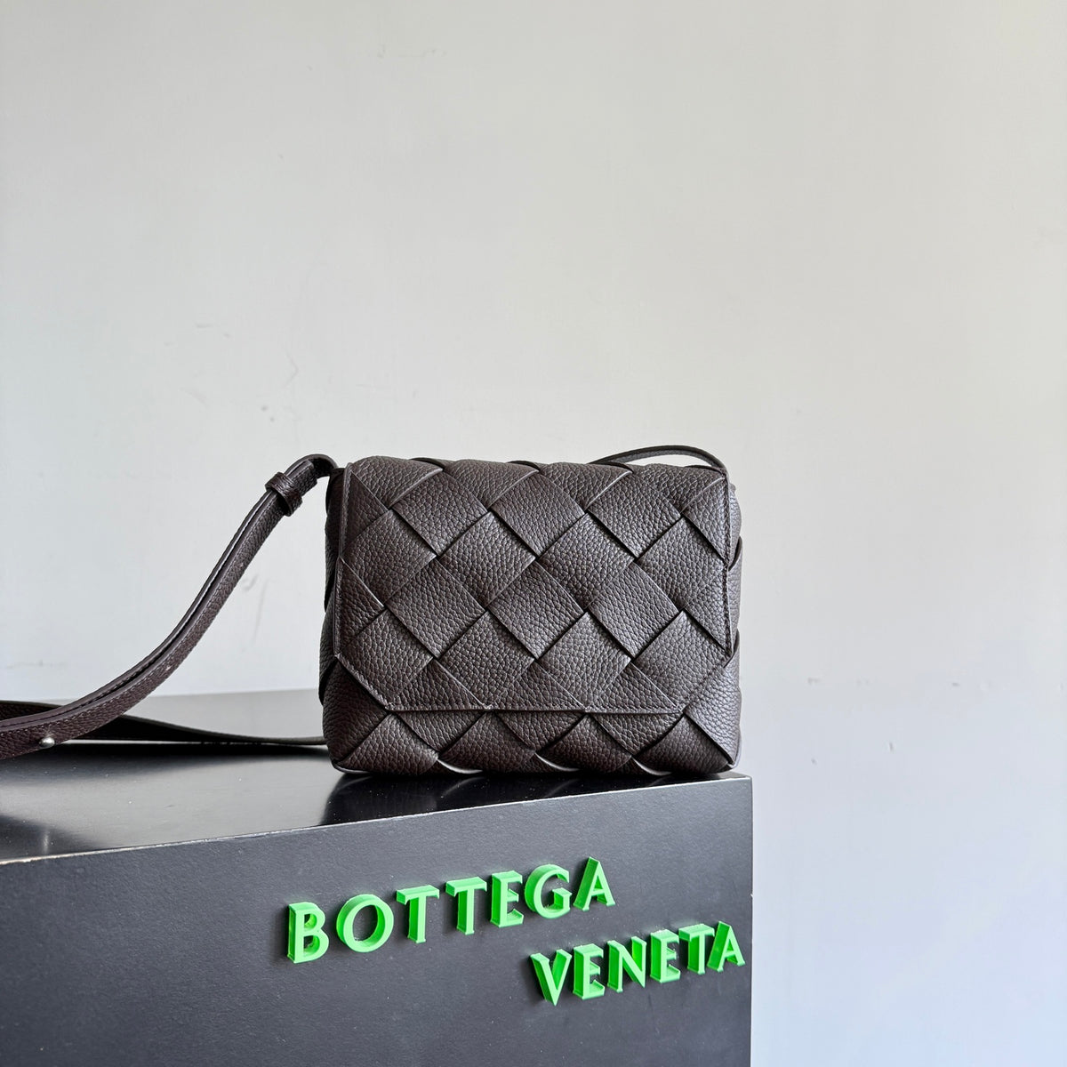 Bottega Veneta 795637 Black Designer Handbag Edition 3