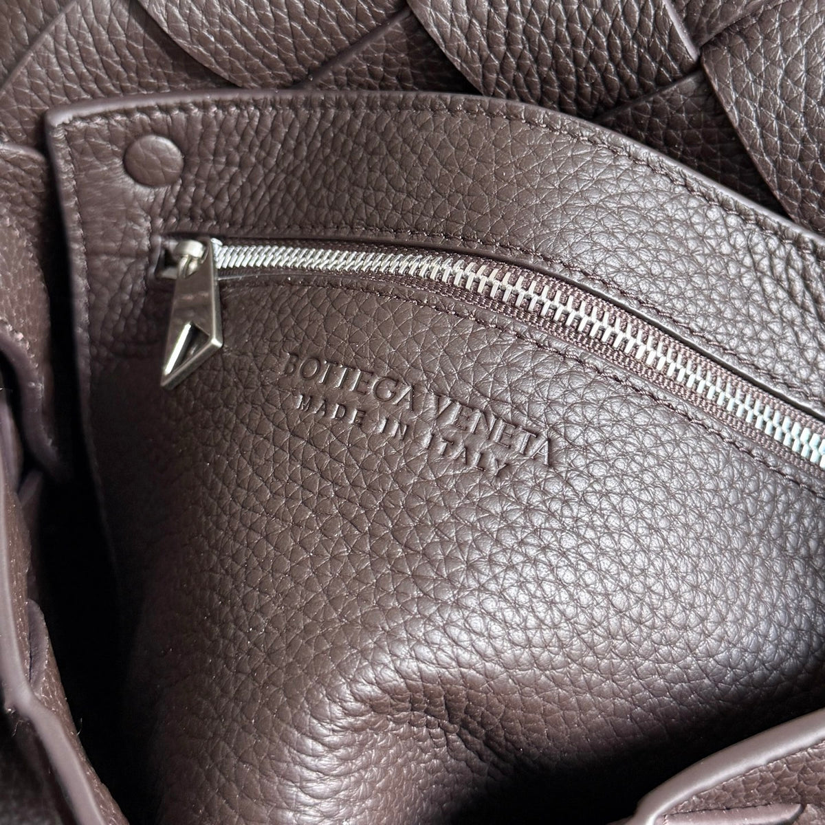 Bottega Veneta 795637 Black Designer Handbag Edition 3 - detail image 8