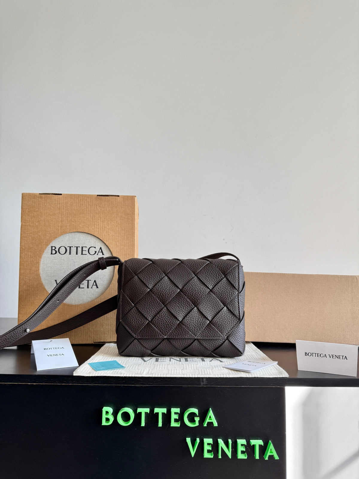 Bottega Veneta Black Designer Handbag Edition 227