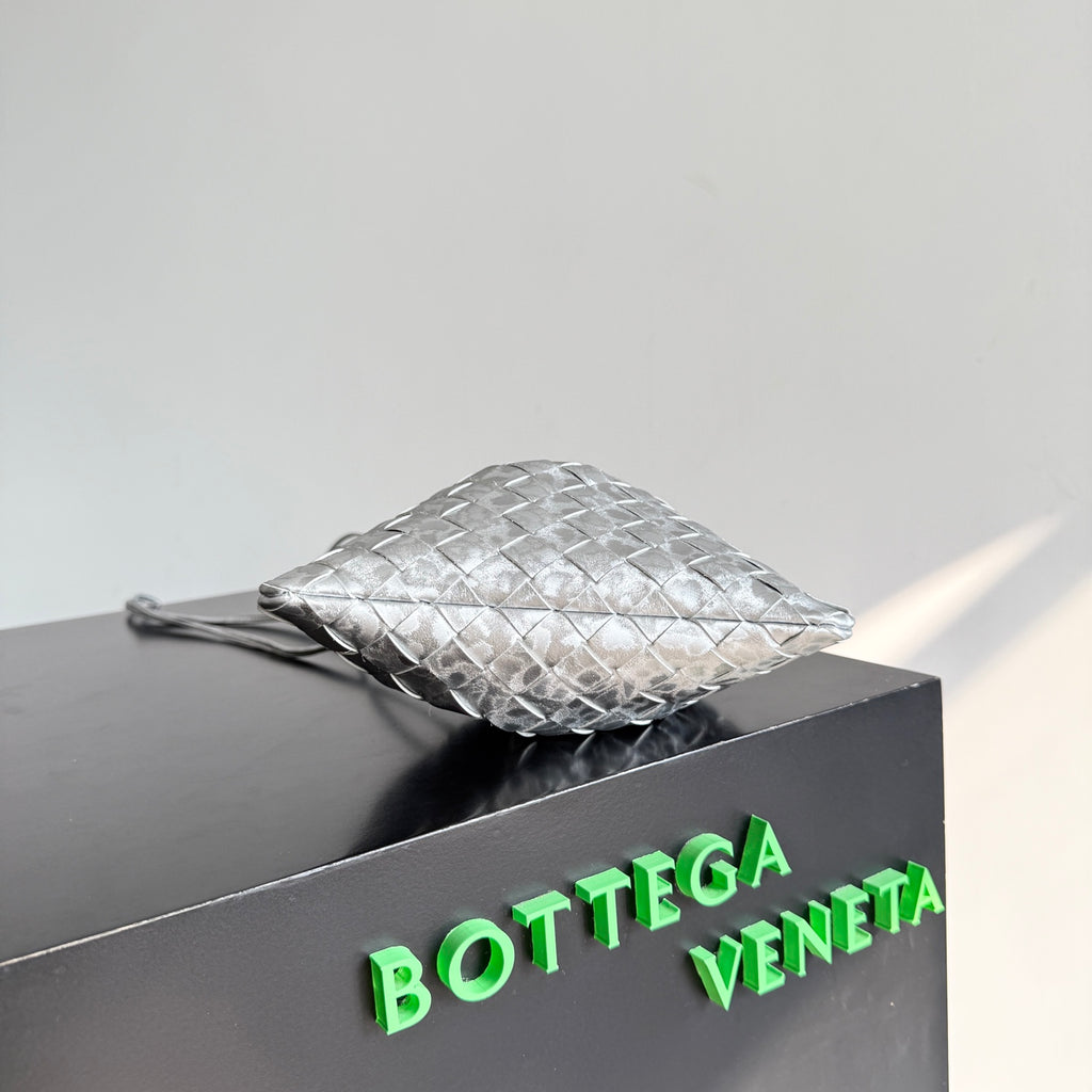 Bottega Veneta 816987 Silver Mini Bag - detail image 3