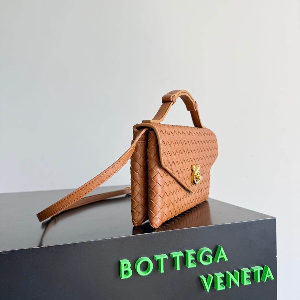 Bottega Veneta 817191 Brown Tote Bag - detail image 4