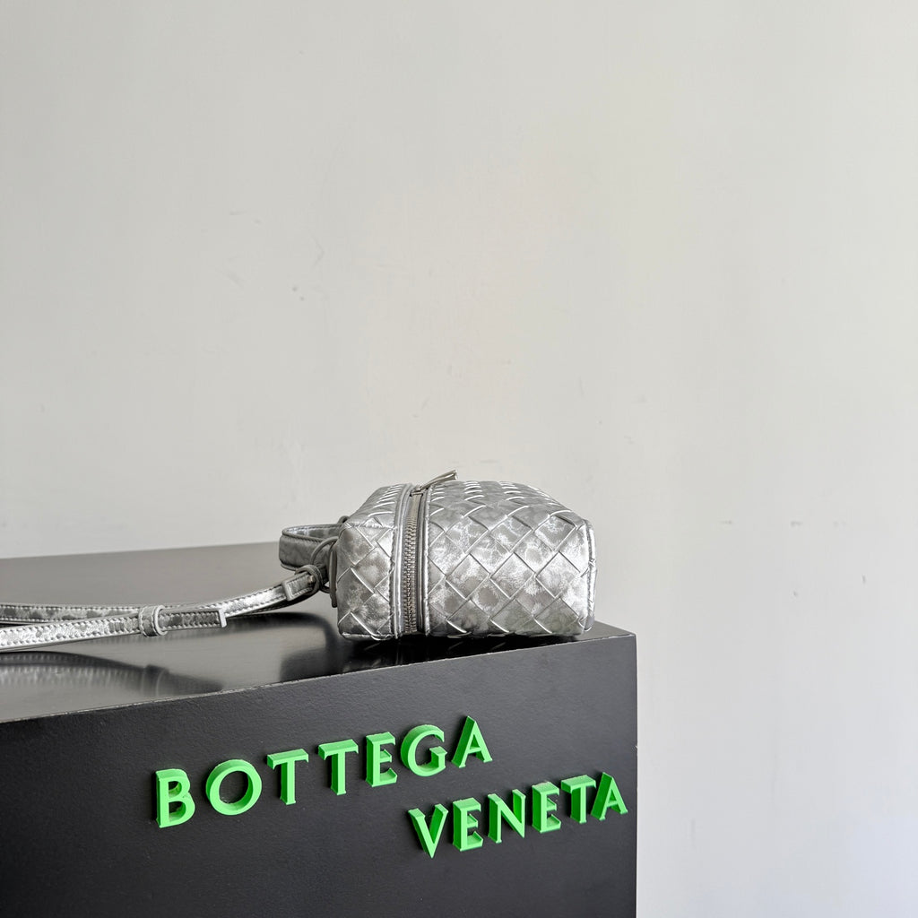 Bottega Veneta 789109 Silver Designer Handbag - detail image 4